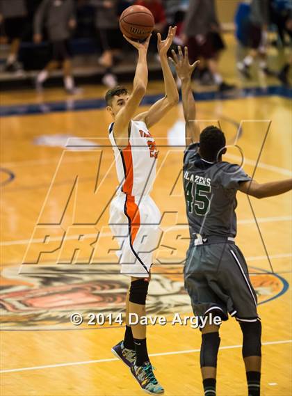 Thumbnail 2 in Overland vs. Timpview (FreeTaxUSA Shootout) photogallery.