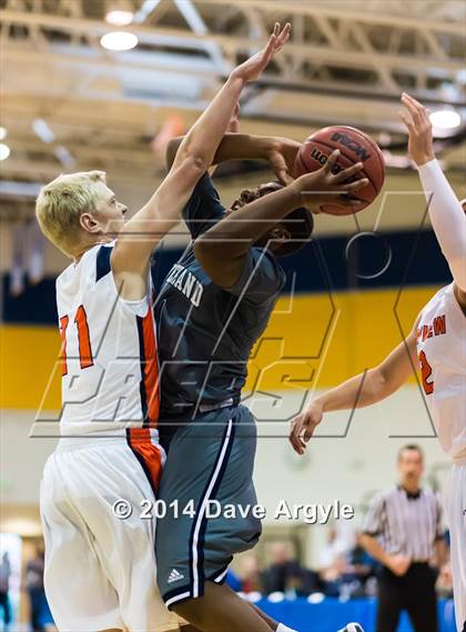 Thumbnail 2 in Overland vs. Timpview (FreeTaxUSA Shootout) photogallery.