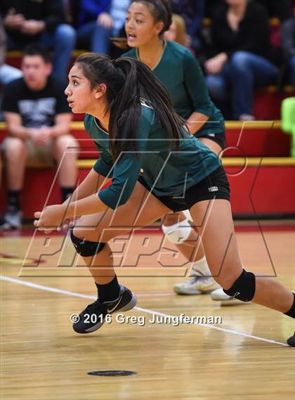 Thumbnail 3 in St. Patrick-St. Vincent @ Cardinal Newman (CIF NCS D4 Semifinal) photogallery.