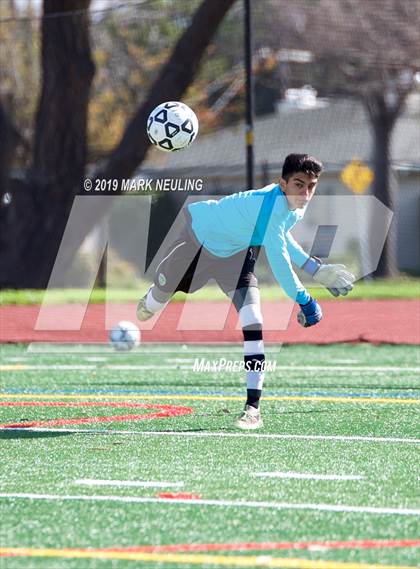 Thumbnail 3 in Capuchino vs. Cristo Rey (CIF CCS D4 Quarterfinal) photogallery.