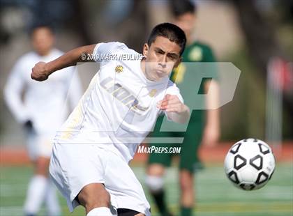Thumbnail 2 in Capuchino vs. Cristo Rey (CIF CCS D4 Quarterfinal) photogallery.