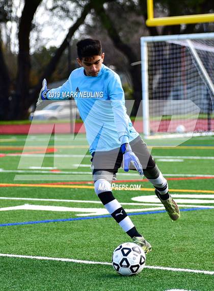 Thumbnail 3 in Capuchino vs. Cristo Rey (CIF CCS D4 Quarterfinal) photogallery.