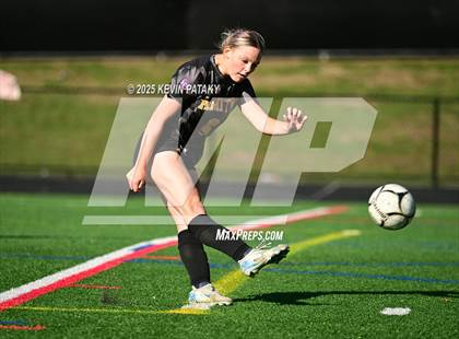 Thumbnail 2 in Staples @ Amity Regional (CIAC Class LL Qtr Final) photogallery.