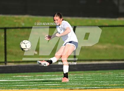 Thumbnail 3 in Staples @ Amity Regional (CIAC Class LL Qtr Final) photogallery.