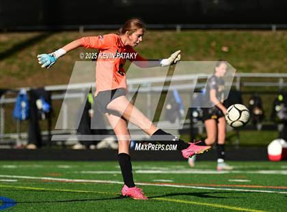 Thumbnail 3 in Staples @ Amity Regional (CIAC Class LL Qtr Final) photogallery.