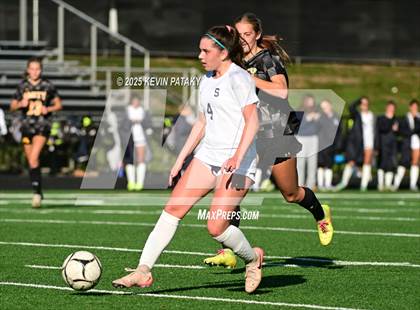 Thumbnail 3 in Staples @ Amity Regional (CIAC Class LL Qtr Final) photogallery.