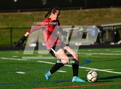 Thumbnail 3 in Staples @ Amity Regional (CIAC Class LL Qtr Final) photogallery.