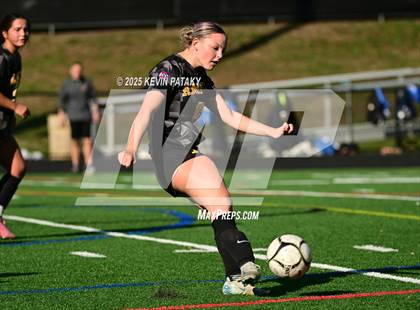 Thumbnail 2 in Staples @ Amity Regional (CIAC Class LL Qtr Final) photogallery.