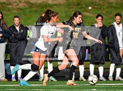 Thumbnail 3 in Staples @ Amity Regional (CIAC Class LL Qtr Final) photogallery.