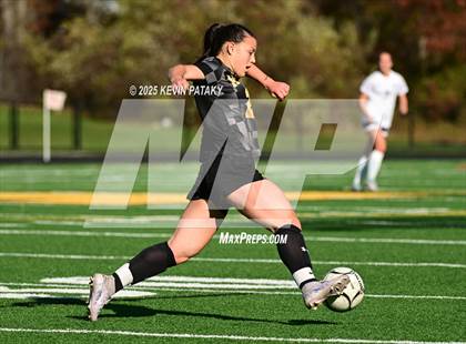 Thumbnail 3 in Staples @ Amity Regional (CIAC Class LL Qtr Final) photogallery.