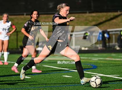 Thumbnail 3 in Staples @ Amity Regional (CIAC Class LL Qtr Final) photogallery.