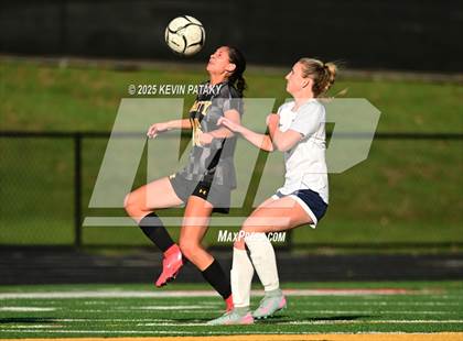 Thumbnail 1 in Staples @ Amity Regional (CIAC Class LL Qtr Final) photogallery.