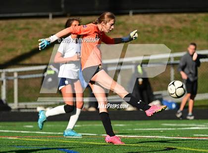 Thumbnail 3 in Staples @ Amity Regional (CIAC Class LL Qtr Final) photogallery.
