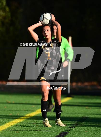 Thumbnail 3 in Staples @ Amity Regional (CIAC Class LL Qtr Final) photogallery.