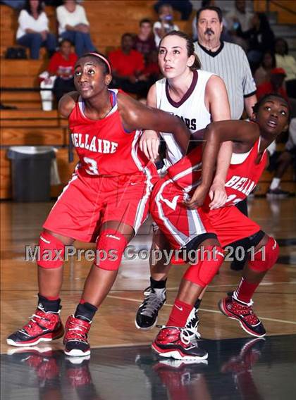 Thumbnail 2 in Cinco Ranch vs. Bellaire (McDonald's Texas Invitational) photogallery.