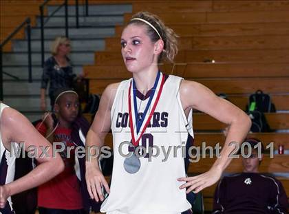 Thumbnail 2 in Cinco Ranch vs. Bellaire (McDonald's Texas Invitational) photogallery.