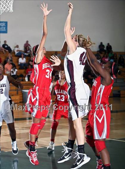 Thumbnail 1 in Cinco Ranch vs. Bellaire (McDonald's Texas Invitational) photogallery.