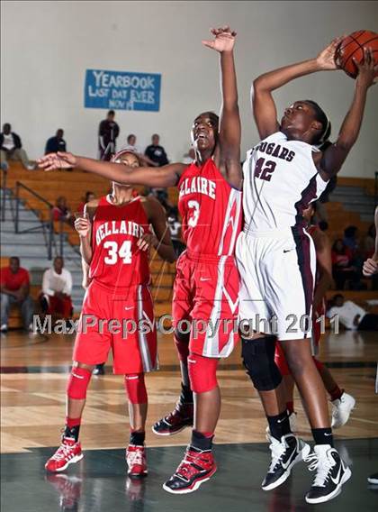 Thumbnail 1 in Cinco Ranch vs. Bellaire (McDonald's Texas Invitational) photogallery.