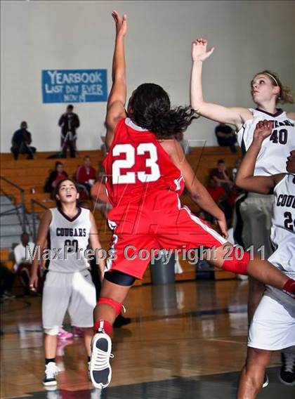 Thumbnail 3 in Cinco Ranch vs. Bellaire (McDonald's Texas Invitational) photogallery.