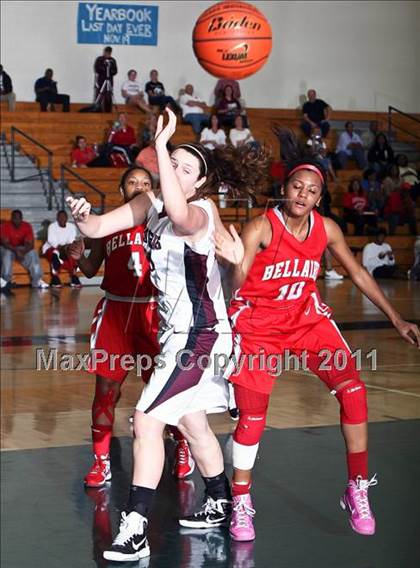 Thumbnail 1 in Cinco Ranch vs. Bellaire (McDonald's Texas Invitational) photogallery.