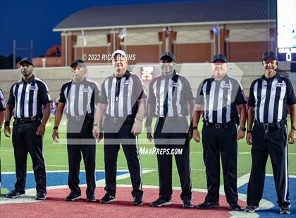 Thumbnail 1 in Grand Oaks vs College Park photogallery.