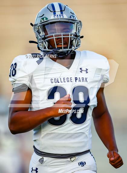 Thumbnail 3 in Grand Oaks vs College Park photogallery.