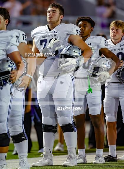 Thumbnail 2 in Grand Oaks vs College Park photogallery.
