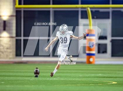 Thumbnail 2 in Grand Oaks vs College Park photogallery.