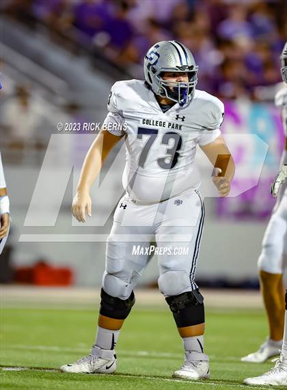 Thumbnail 1 in Grand Oaks vs College Park photogallery.