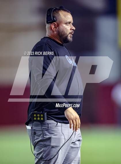 Thumbnail 1 in Grand Oaks vs College Park photogallery.