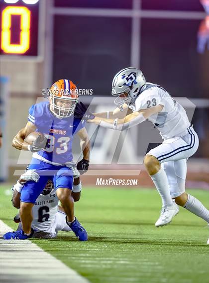 Thumbnail 2 in Grand Oaks vs College Park photogallery.