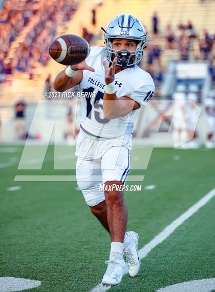 Thumbnail 2 in Grand Oaks vs College Park photogallery.