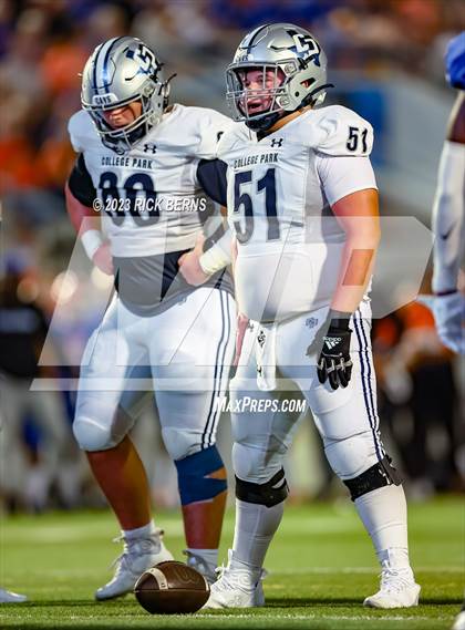 Thumbnail 3 in Grand Oaks vs College Park photogallery.