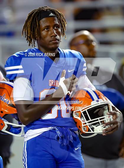 Thumbnail 2 in Grand Oaks vs College Park photogallery.