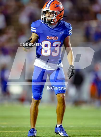 Thumbnail 1 in Grand Oaks vs College Park photogallery.
