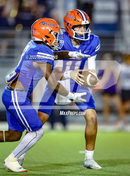Thumbnail 3 in Grand Oaks vs College Park photogallery.