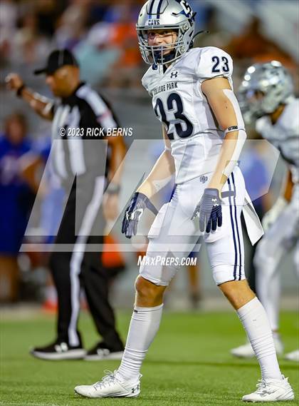 Thumbnail 1 in Grand Oaks vs College Park photogallery.