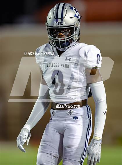 Thumbnail 2 in Grand Oaks vs College Park photogallery.