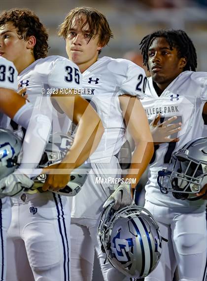 Thumbnail 2 in Grand Oaks vs College Park photogallery.