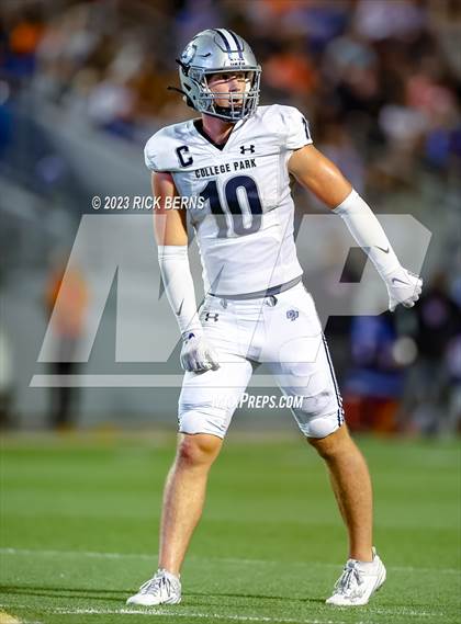 Thumbnail 2 in Grand Oaks vs College Park photogallery.