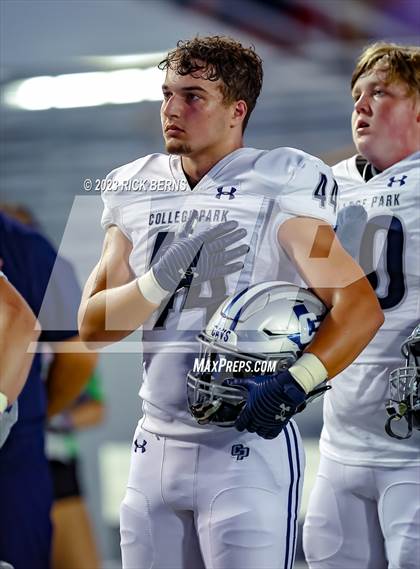 Thumbnail 1 in Grand Oaks vs College Park photogallery.