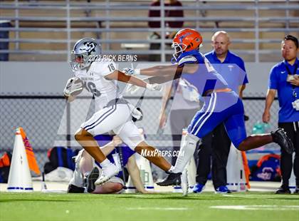 Thumbnail 3 in Grand Oaks vs College Park photogallery.