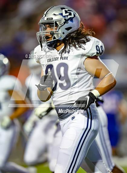 Thumbnail 2 in Grand Oaks vs College Park photogallery.