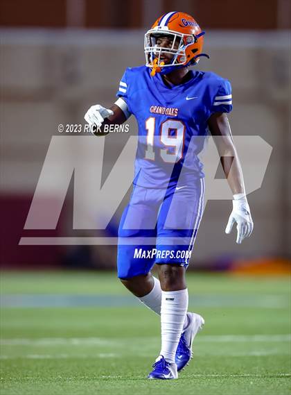 Thumbnail 2 in Grand Oaks vs College Park photogallery.