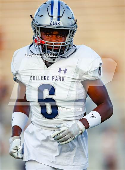 Thumbnail 1 in Grand Oaks vs College Park photogallery.