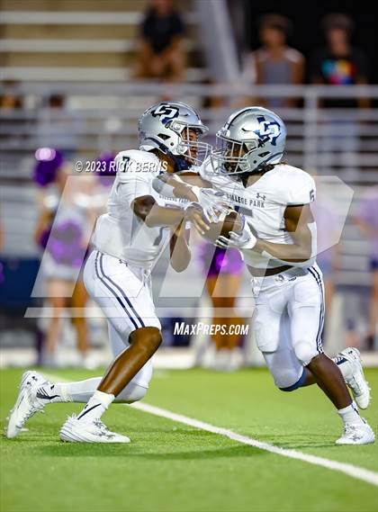 Thumbnail 1 in Grand Oaks vs College Park photogallery.