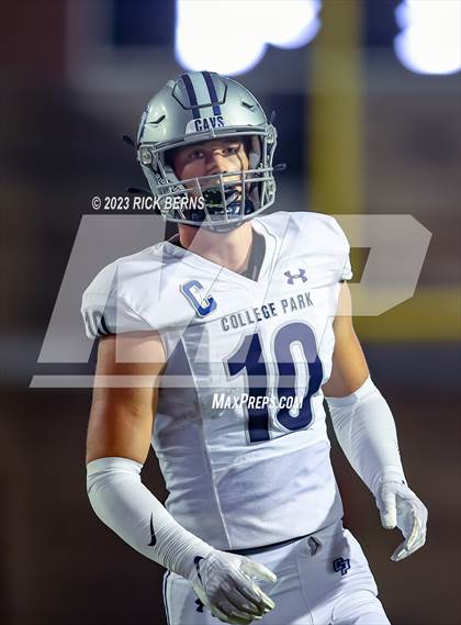 Thumbnail 2 in Grand Oaks vs College Park photogallery.