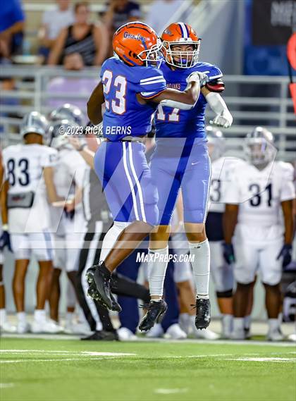 Thumbnail 2 in Grand Oaks vs College Park photogallery.