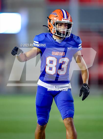 Thumbnail 1 in Grand Oaks vs College Park photogallery.