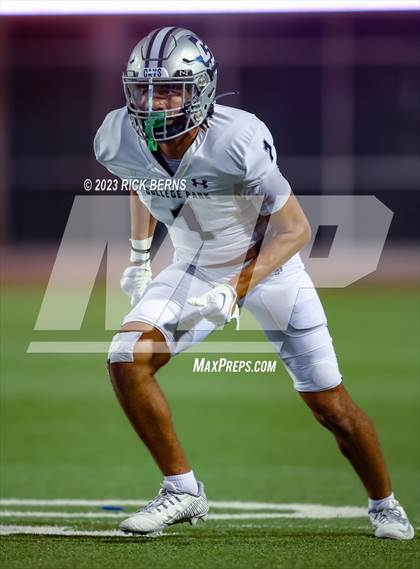 Thumbnail 2 in Grand Oaks vs College Park photogallery.
